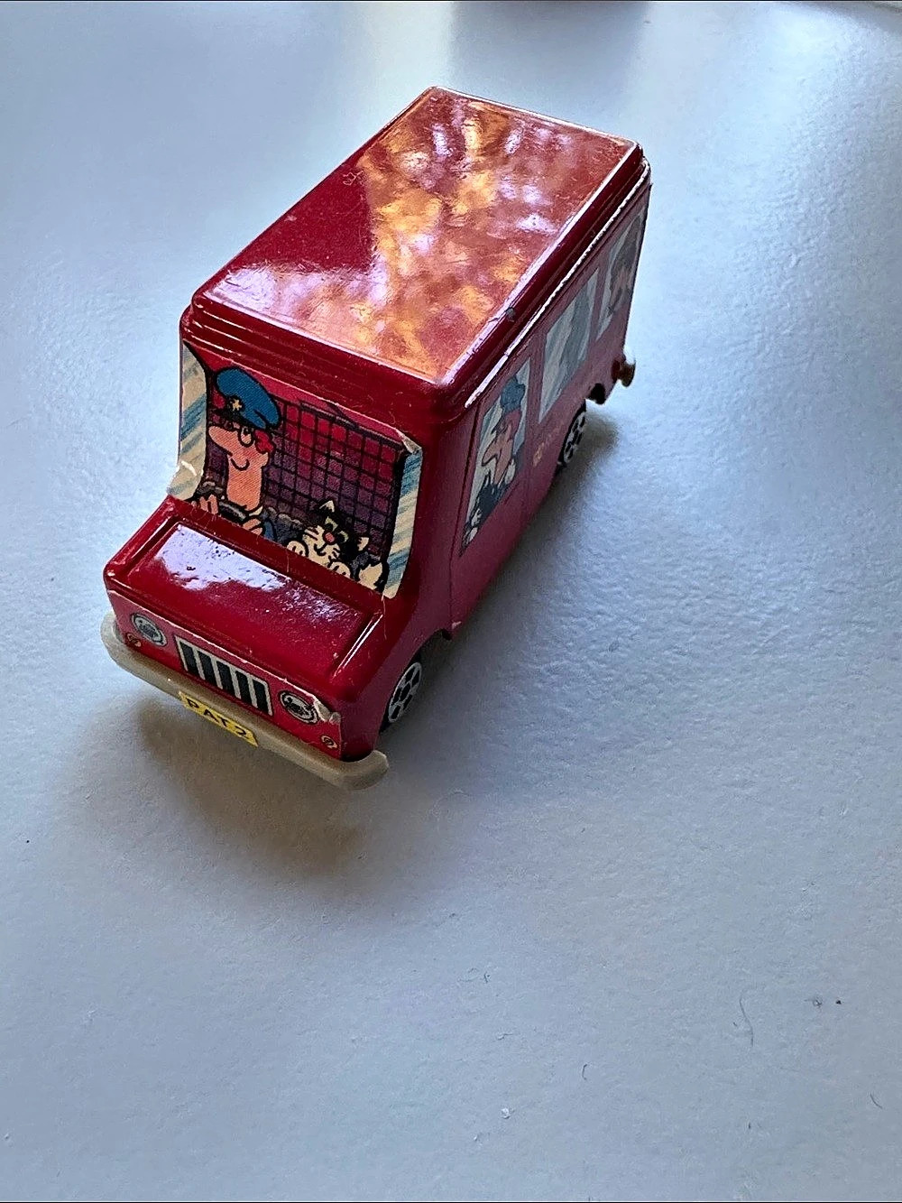 Ertl Royal Mail Post Bus Toy Red & White